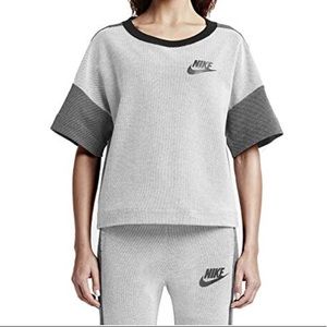 NIKE Crew Rally Plus Top, Gray, size S.